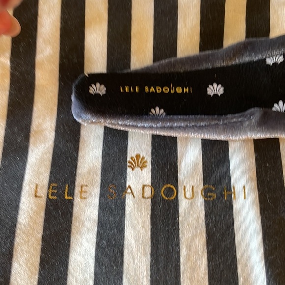 Lele Sadoughi - Gray Velvet Knotted Headband main image 7